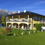 Villa Castelli