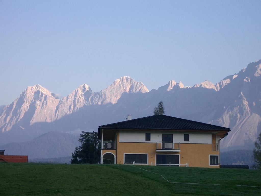 Castelli Apartment